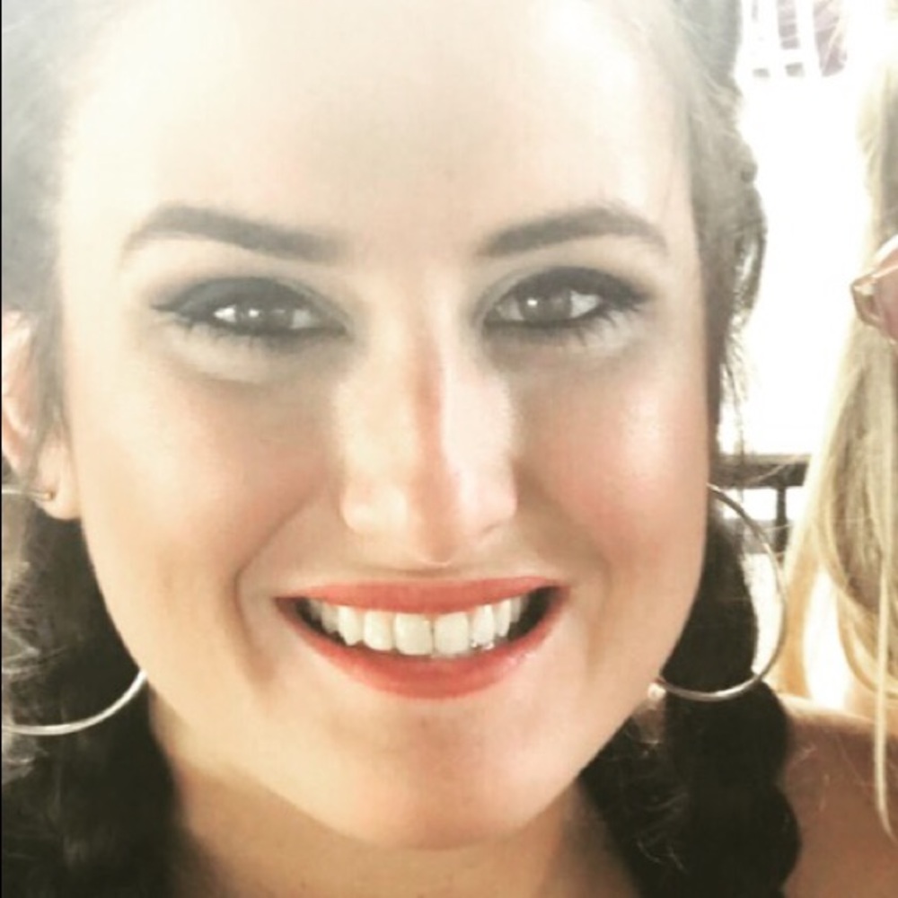 Meet your Posher, Lauren